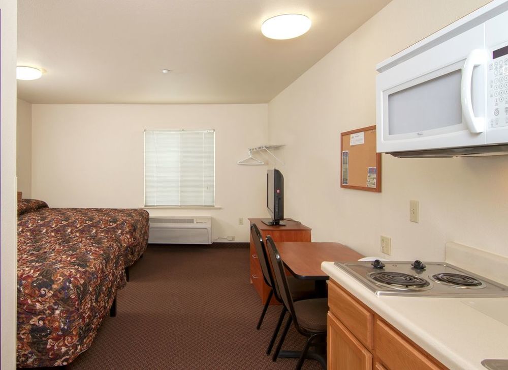 Extended Stay America Select Suites - Birmingham - 베서머 객실 사진
