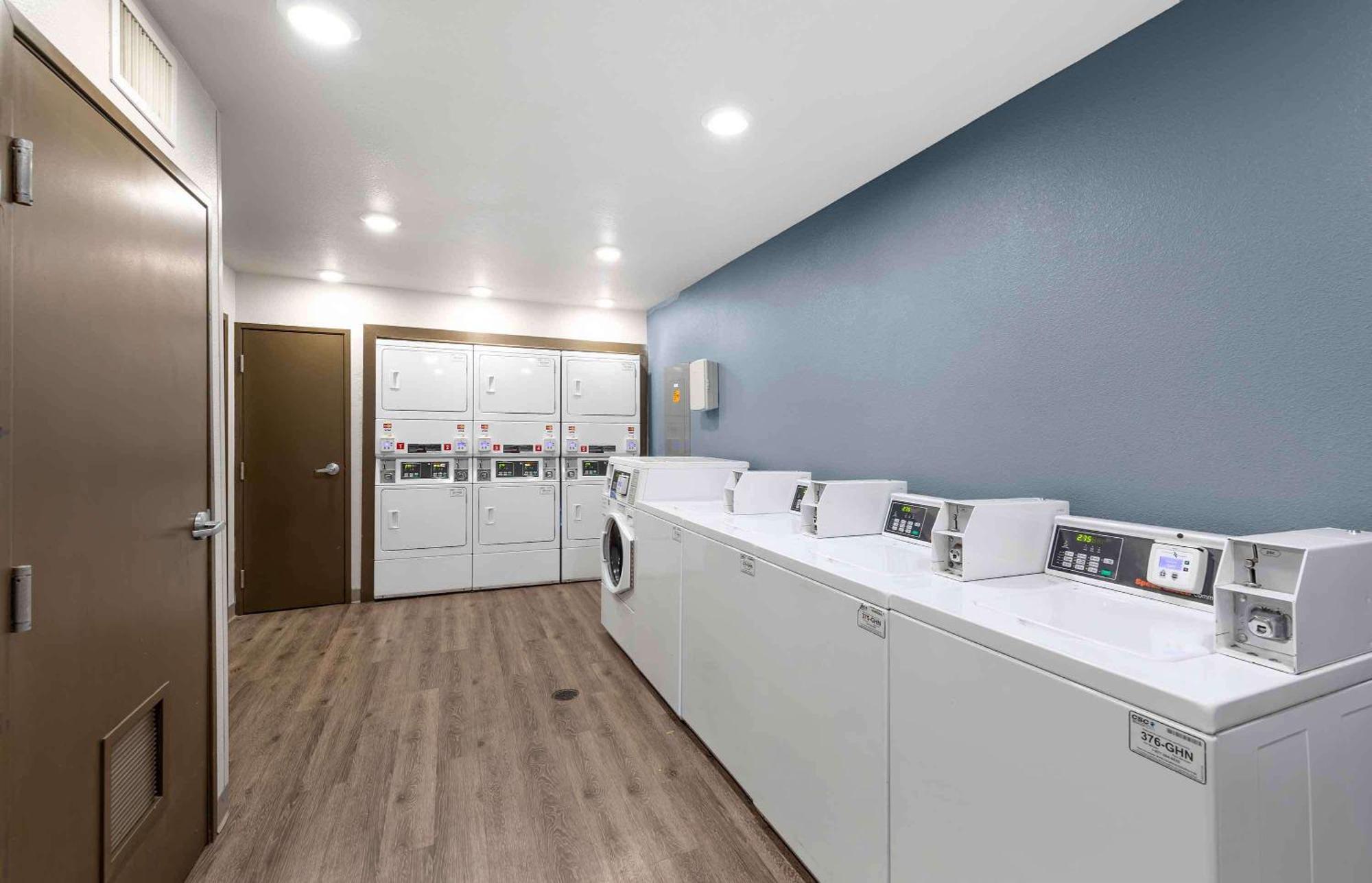 Extended Stay America Select Suites - Birmingham - 베서머 외부 사진